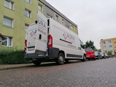 Przeprowadzki krajowe i zagraniczne AURA